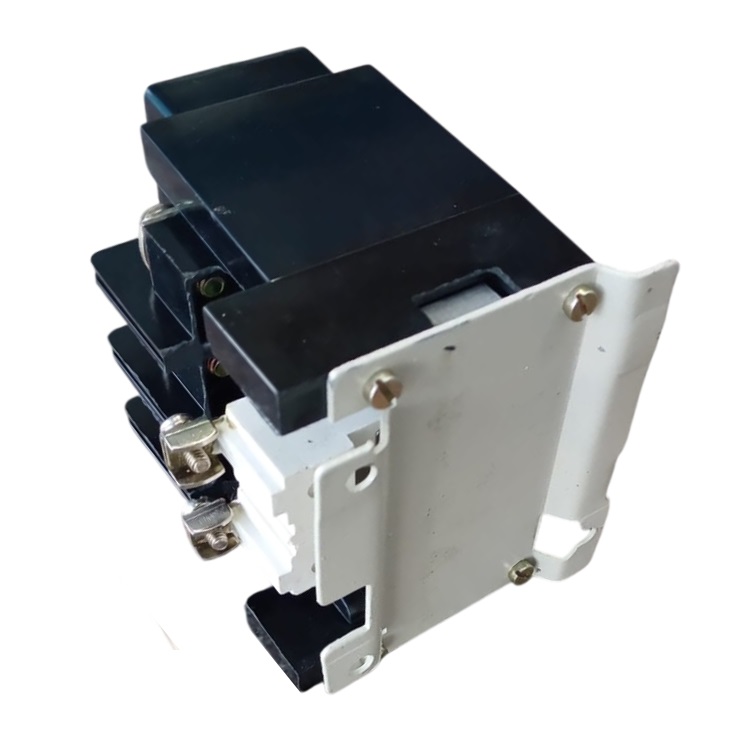 16A_4P_415V_AC__contactor_bottom_view